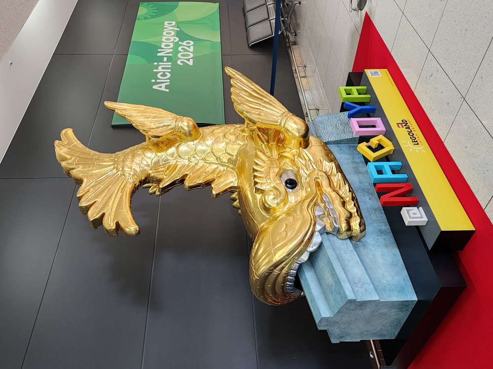 中部国際空港「金のしゃちほこ」
